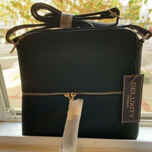 Women Sadie tassel travel vacation crossbody purse